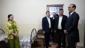 Rektor talabalar yotoqxonasidagi sharoitlar bilan tanishdi