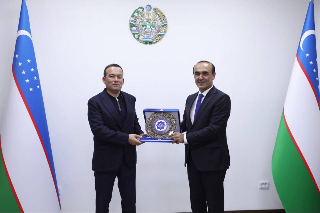 Toshkent davlat tibbiyot universiteti rektori Surxondaryo viloyati hokimi bilan uchrashdi