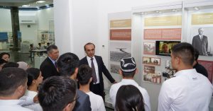 Toshkent davlat tibbiyot universitetining talabalari Shahidlar xotirasi xiyobonida bo'ldilar