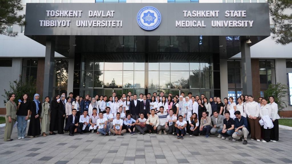 1-bosqich talabalari va mentorlar uchrashuvining birinchi kuni bo‘lib o‘tdi