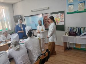 Toshkent davlat tibbiyot  universiteti  “Oilaviy tibbiyotda bolalar kasalliklari”  kafedrasi xodimlarining 1-son Respublika Abu Ali ibn Sino nomidagi Jamoat salomatligi texnikumiga navbatdagi tashrifi.