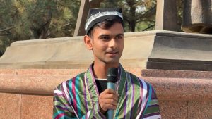 O'zbek Tiliga Davlat Tili Maqomi Berilishining 36 Yilligi: Toshkent Davlat Tibbiyot Universiteti Jamoasi Adiblar Xiyobonida!