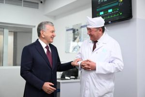 Prezidentimiz tibbiyotni raqamlashtirish va tibbiy ta’limni takomillashtirish rejalari bilan tanishdi